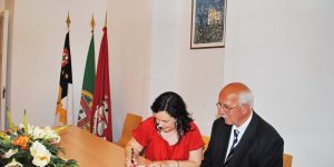 Livro de Sandra Monteiro