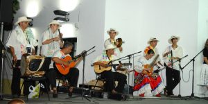 FOTOS DIVERSAS DE ANOS ANTERIORES